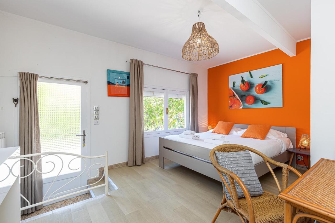 Maison Saint Paul Bnb Ла Кол-сюр-Лу Екстериор снимка